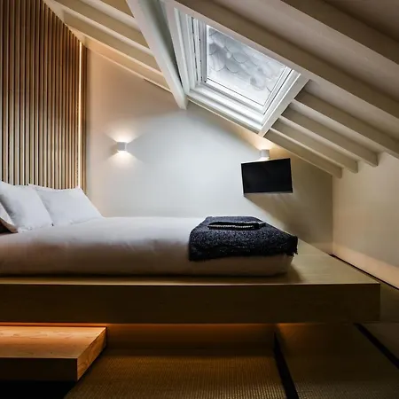 - Japonesa & Japanskt värdshus (ryokan) *