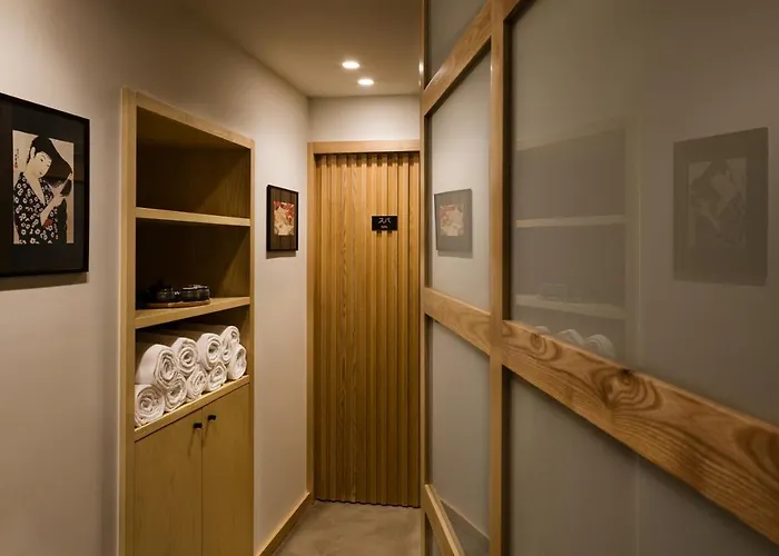 - Japonesa & * Визеу